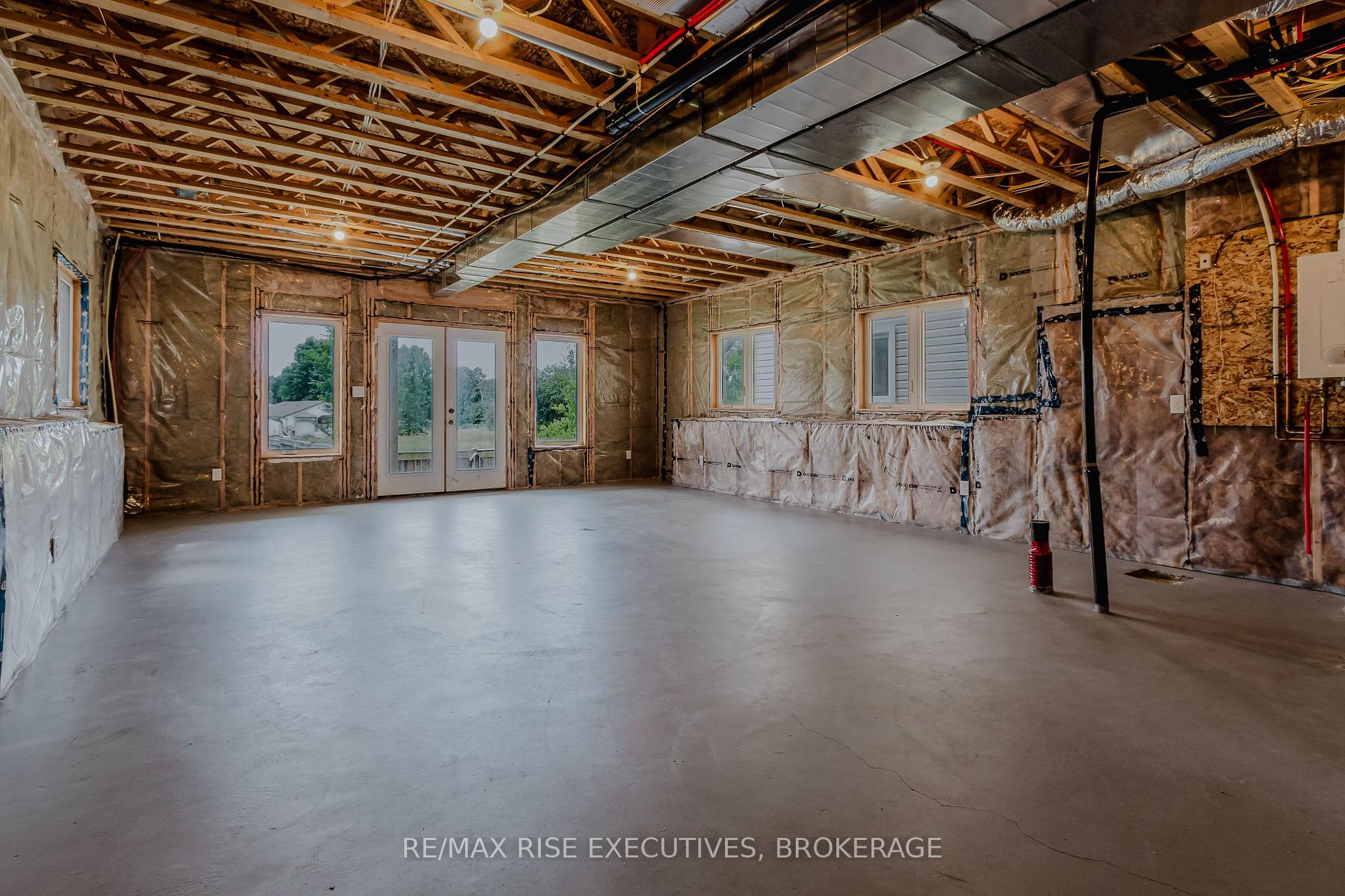 Photo 35 of 463 Beth Crescent, Kingston, City Northwest — HOMEH