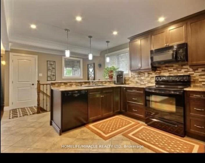 Photo 3 of 133 Adis Avenue, Hamilton, Gurnett — HOMEH
