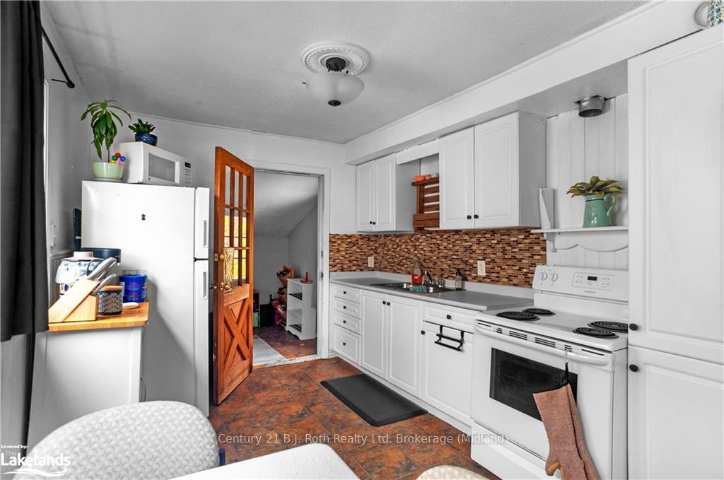 Photo 6 of 289 Elizabeth St, Midland — HOMEH