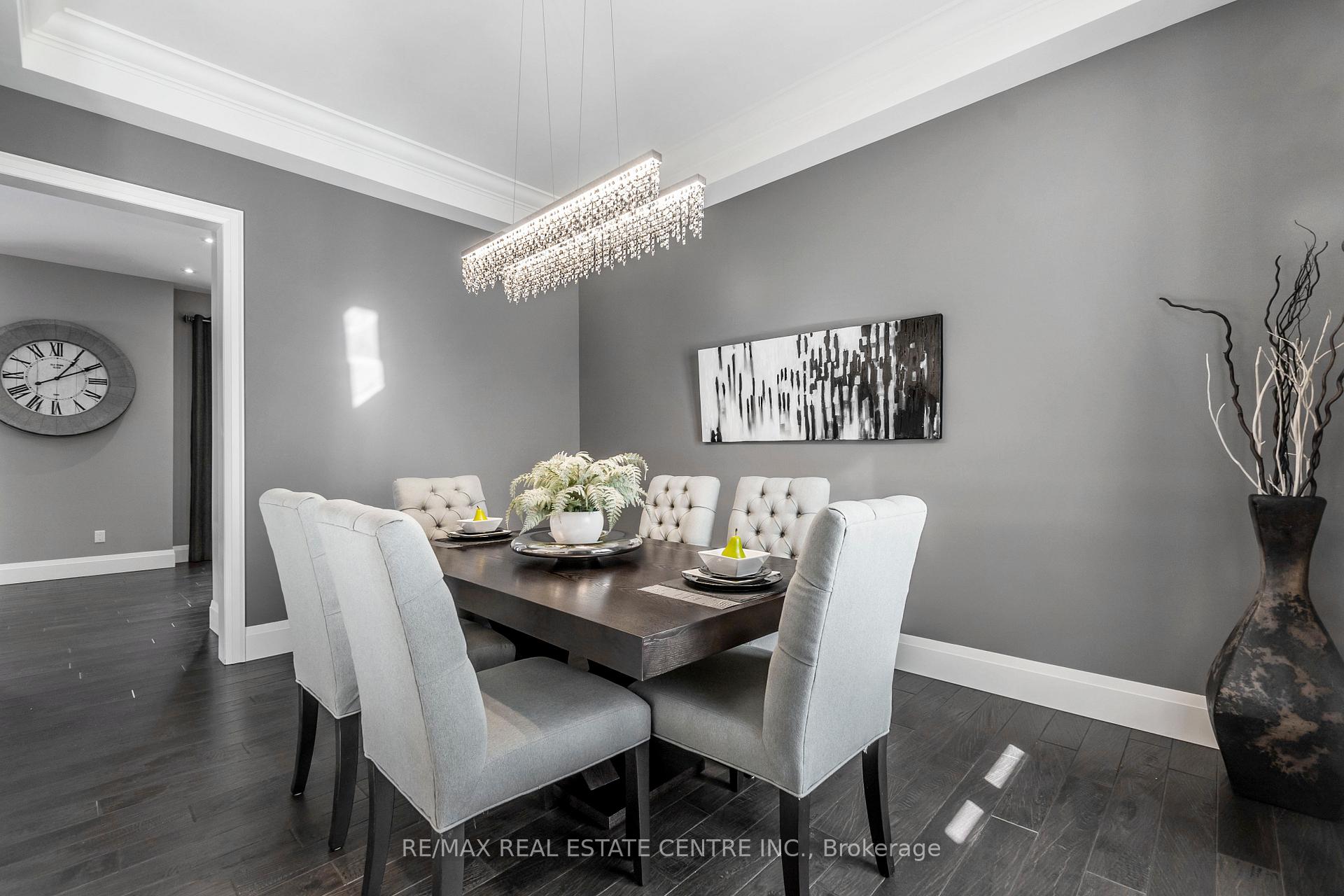 Photo 10 of Unit 4, 258 Edgewater Crescent, Kitchener, Grand River South — HOMEH