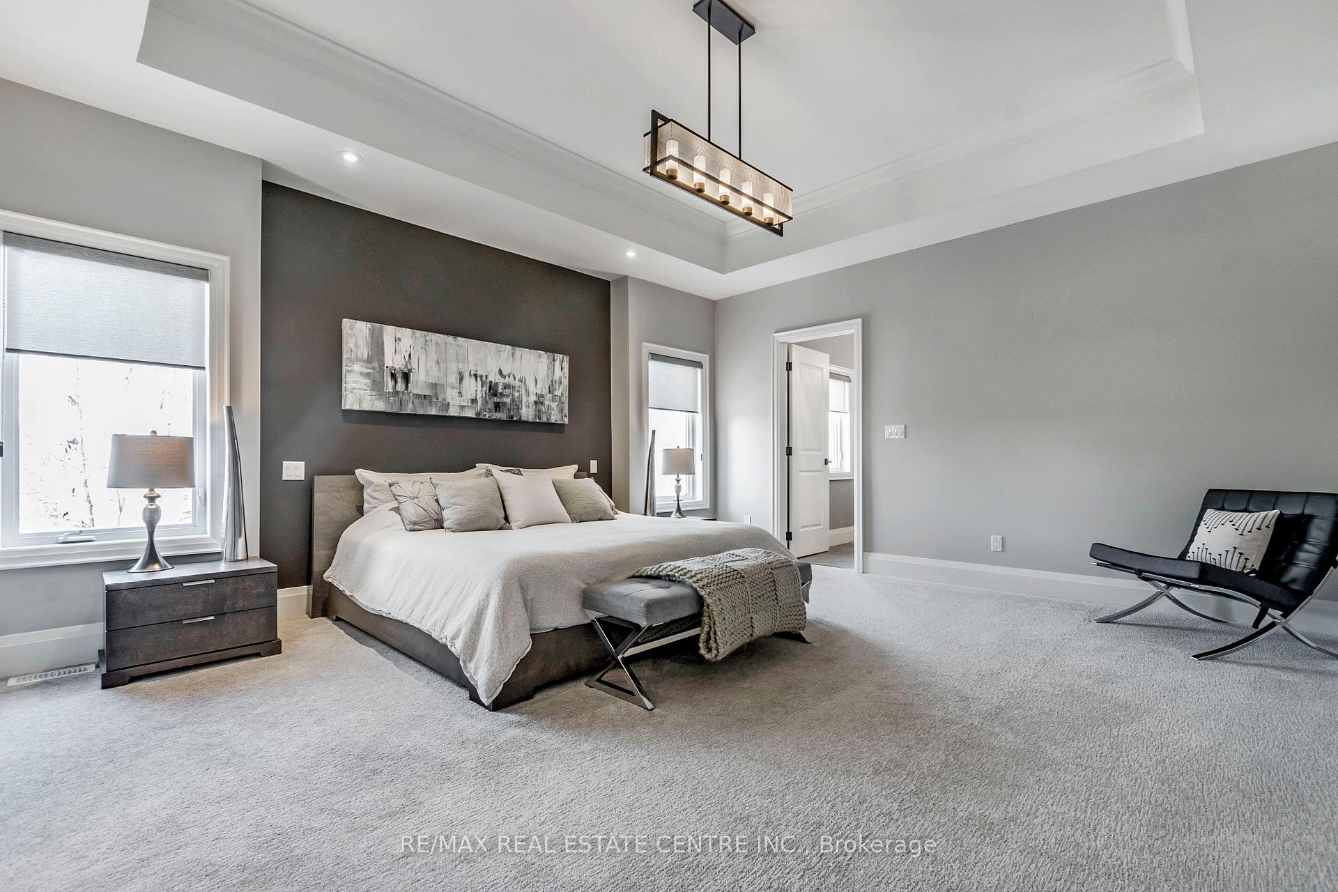 Photo 13 of Unit 4, 258 Edgewater Crescent, Kitchener, Grand River South — HOMEH