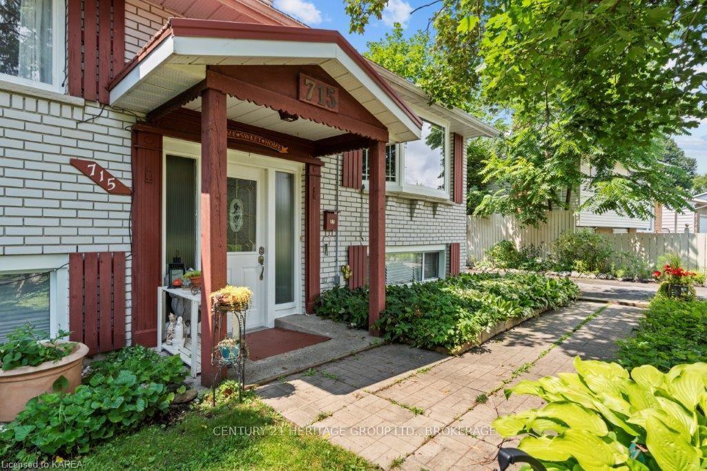 Photo 7 of 715 High Gate Park Drive, Kingston, South of Taylor-Kidd Blvd — HOMEH