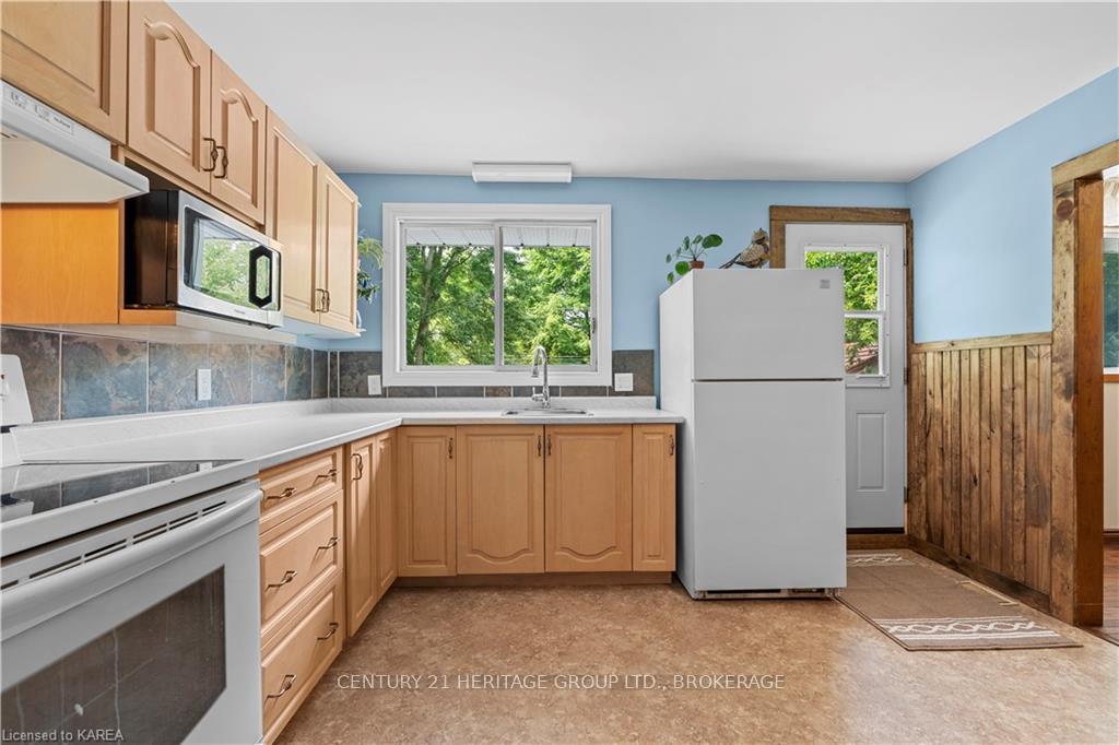 Photo 10 of 715 High Gate Park Drive, Kingston, South of Taylor-Kidd Blvd — HOMEH