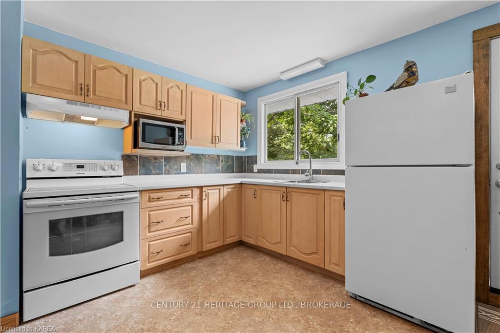 Photo 12 of 715 High Gate Park Drive, Kingston, South of Taylor-Kidd Blvd — HOMEH