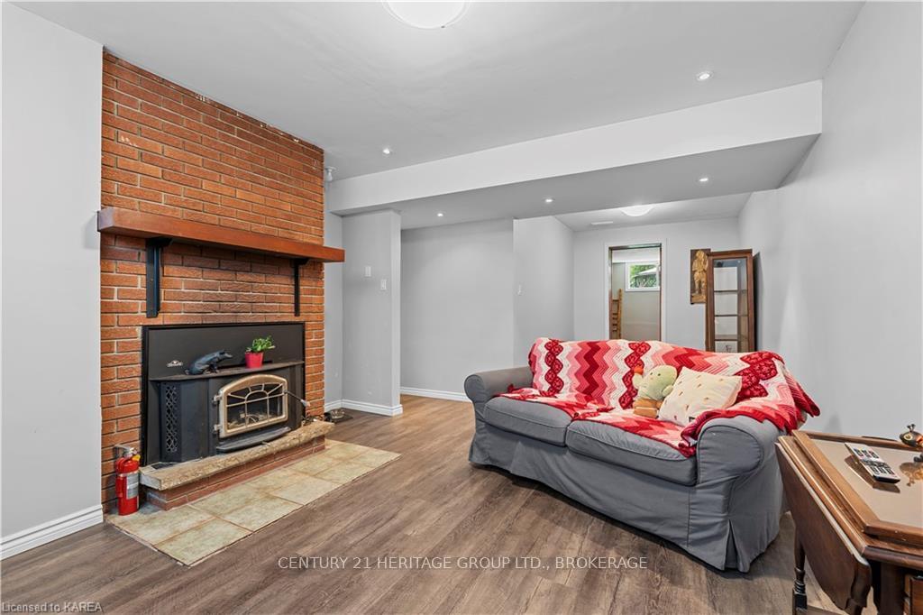 Photo 26 of 715 High Gate Park Drive, Kingston, South of Taylor-Kidd Blvd — HOMEH
