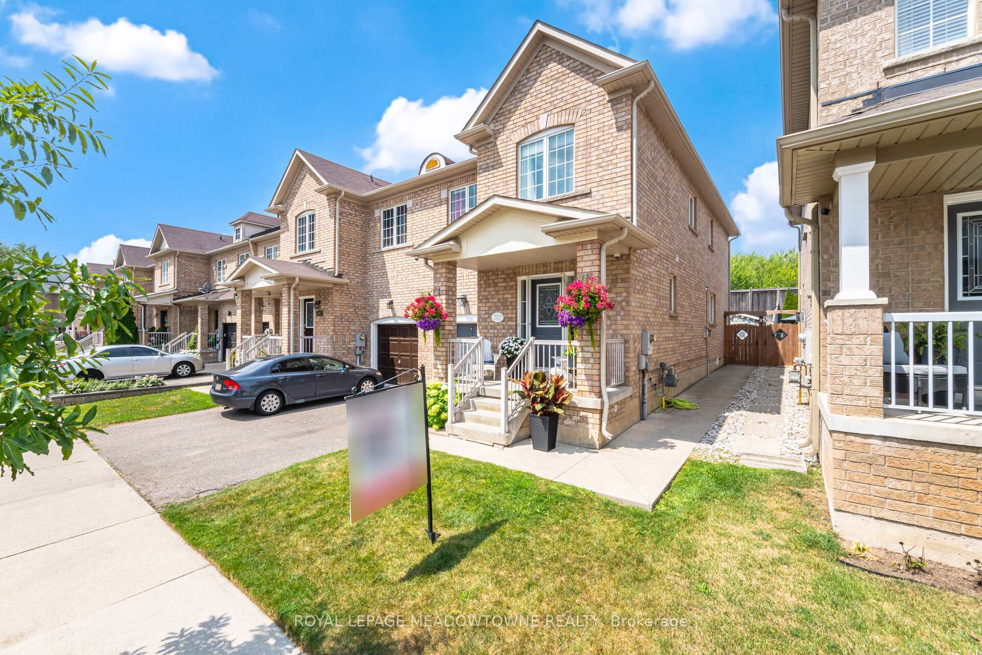 Photo 3 of 345 Bussel Crescent, Milton, Clarke — HOMEH