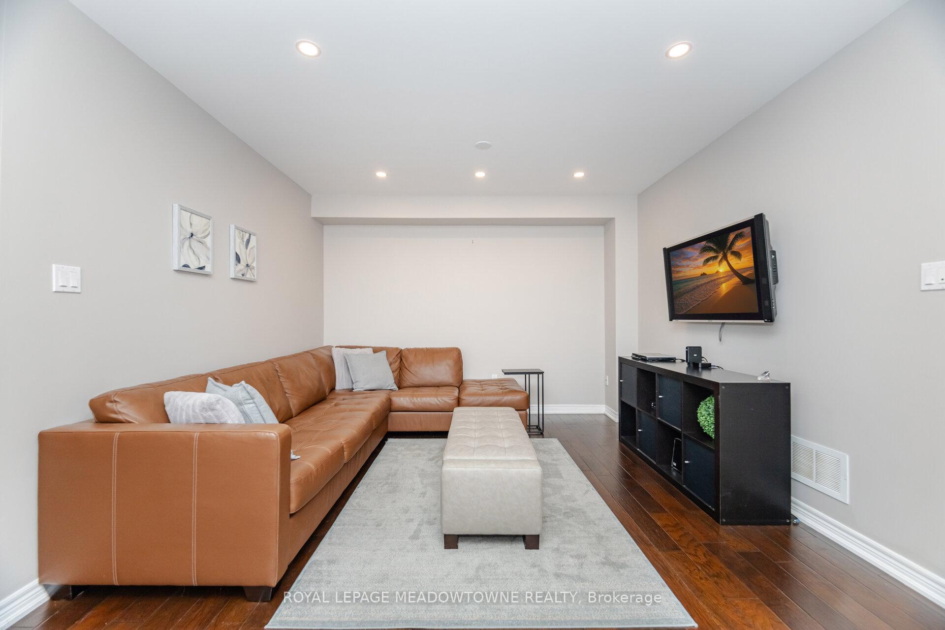 Photo 6 of 345 Bussel Crescent, Milton, Clarke — HOMEH
