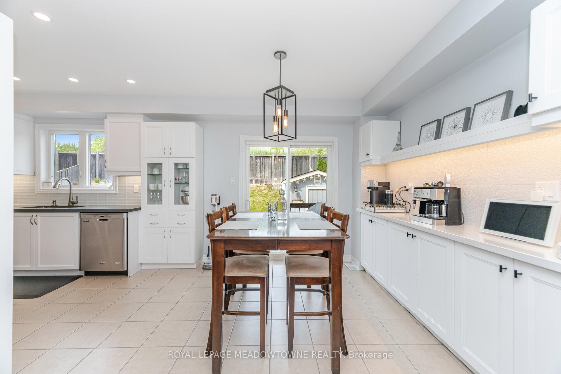 Photo 10 of 345 Bussel Crescent, Milton, Clarke — HOMEH