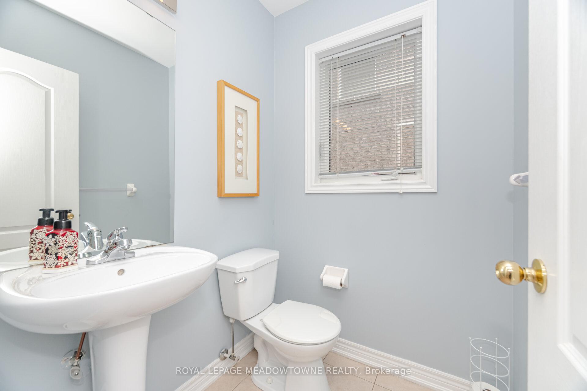 Photo 17 of 345 Bussel Crescent, Milton, Clarke — HOMEH