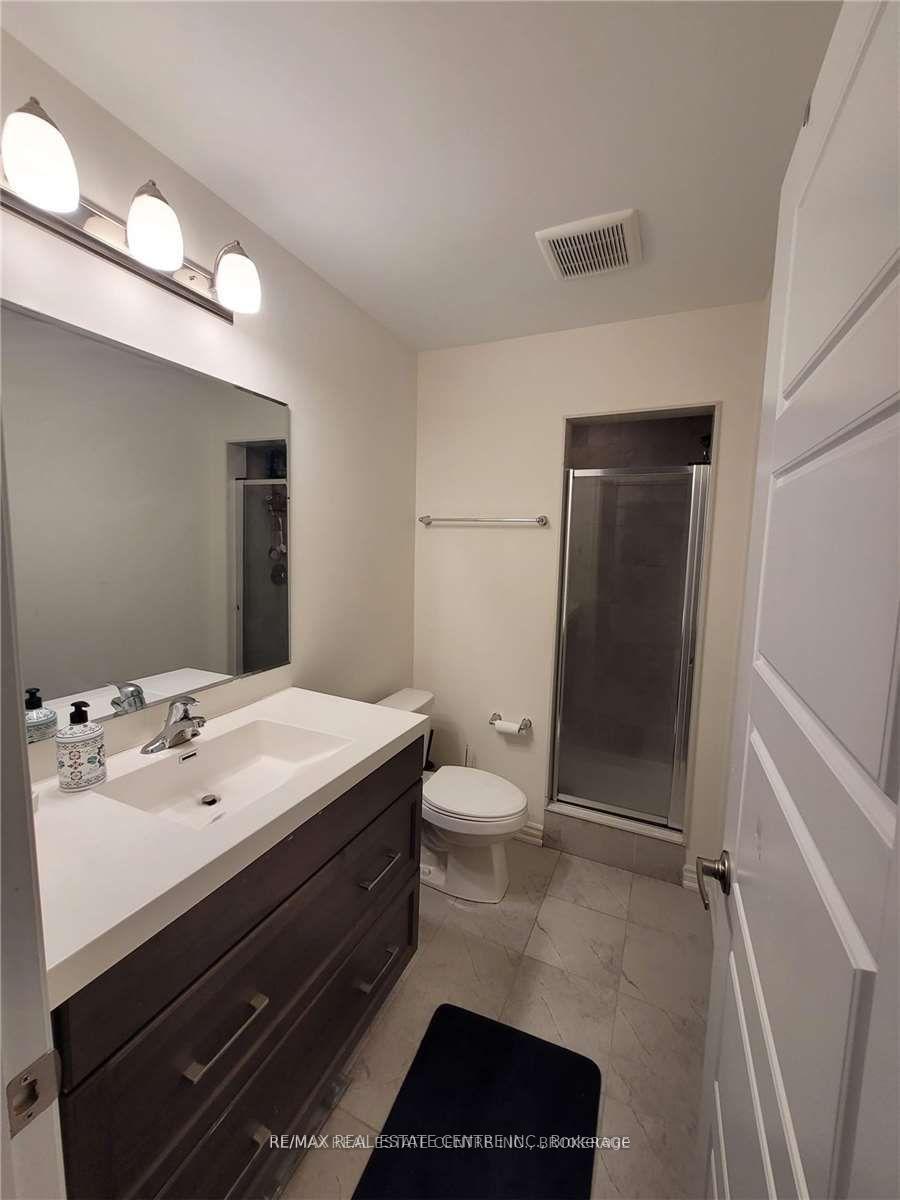 Photo 14 of 872 Ash Gate N, Milton, Cobban — HOMEH