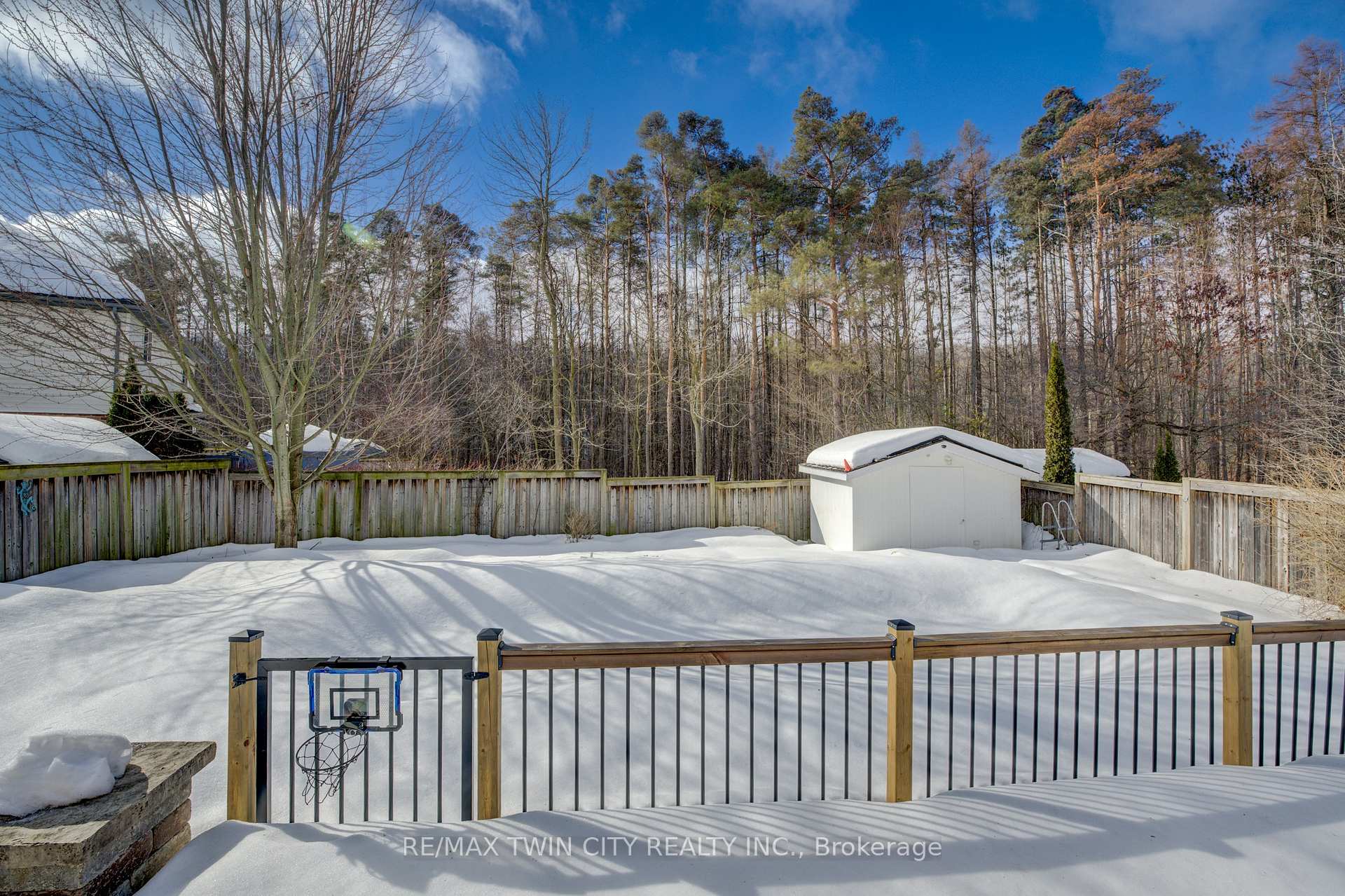 Photo 31 of 92 Rush Meadow Street, Kitchener — HOMEH