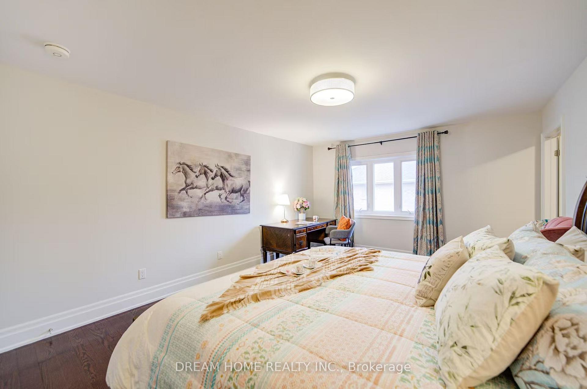 Photo 3 of Unit Room B, 3 Moses Crescent, Markham, Cachet — HOMEH