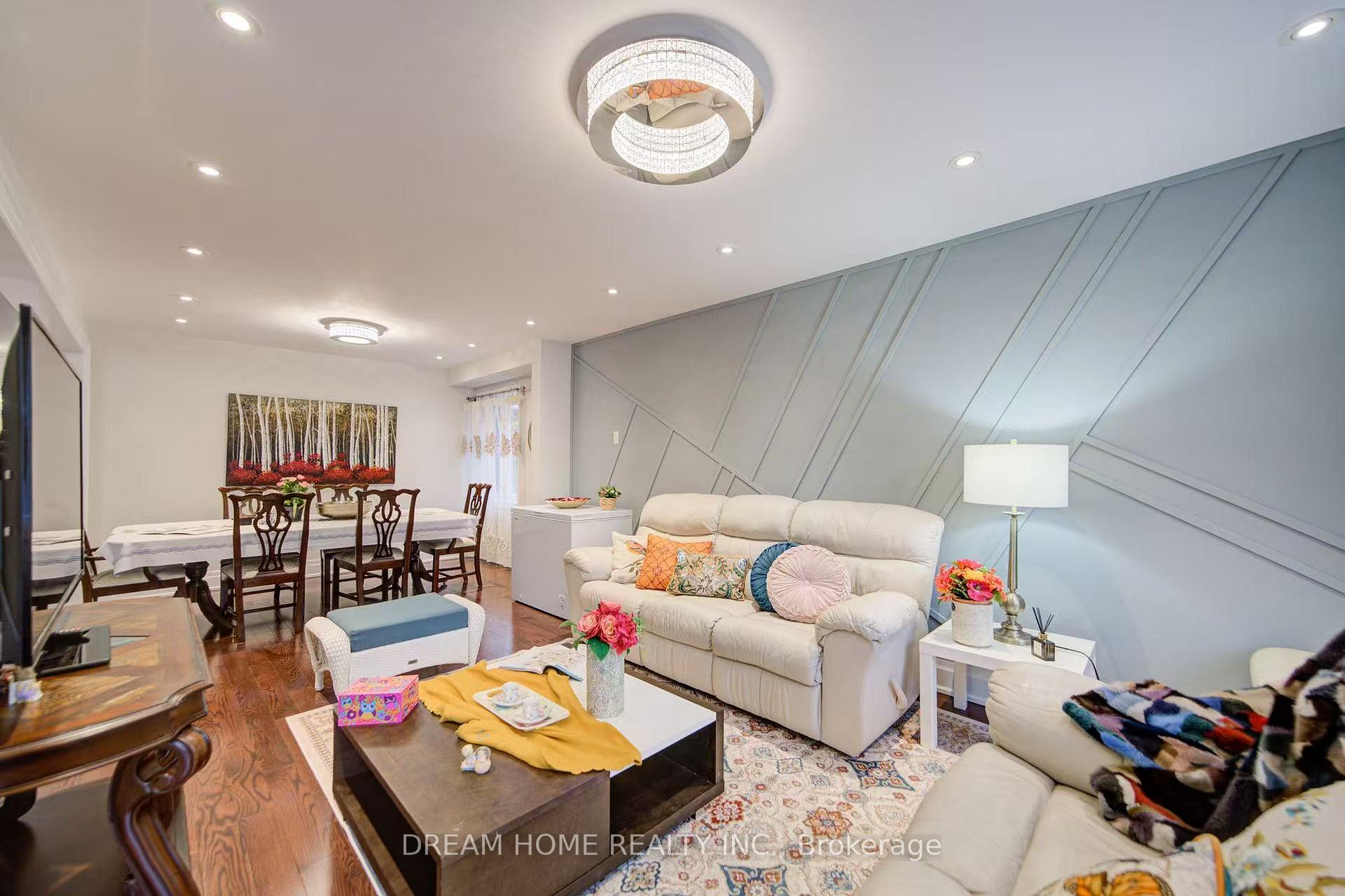 Photo 19 of Unit Room B, 3 Moses Crescent, Markham, Cachet — HOMEH