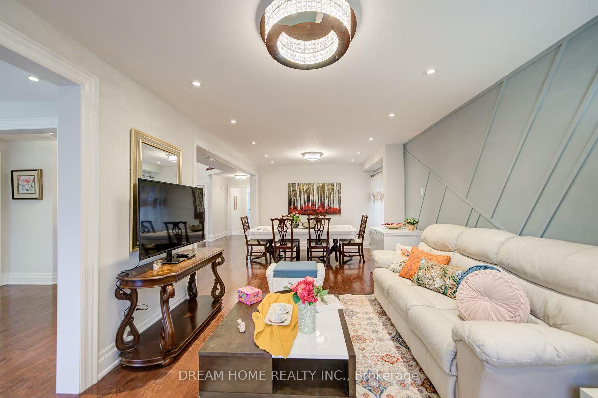 Photo 20 of Unit Room B, 3 Moses Crescent, Markham, Cachet — HOMEH