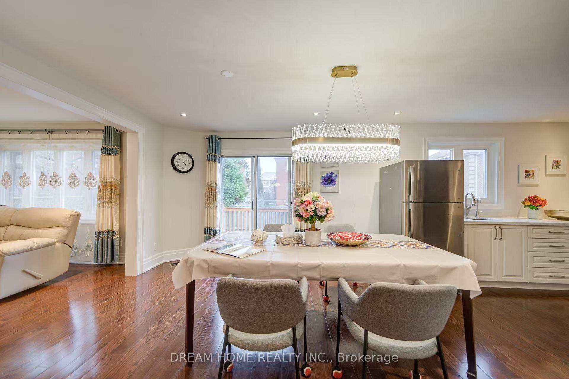 Photo 21 of Unit Room B, 3 Moses Crescent, Markham, Cachet — HOMEH