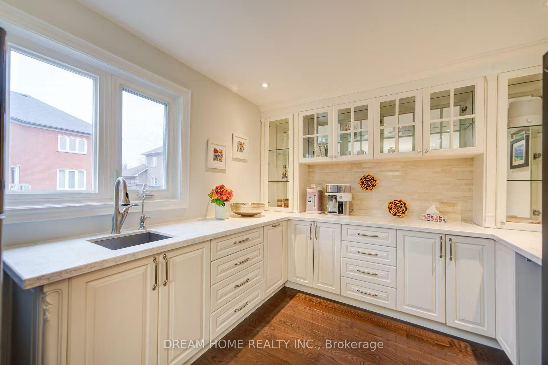 Photo 23 of Unit Room B, 3 Moses Crescent, Markham, Cachet — HOMEH