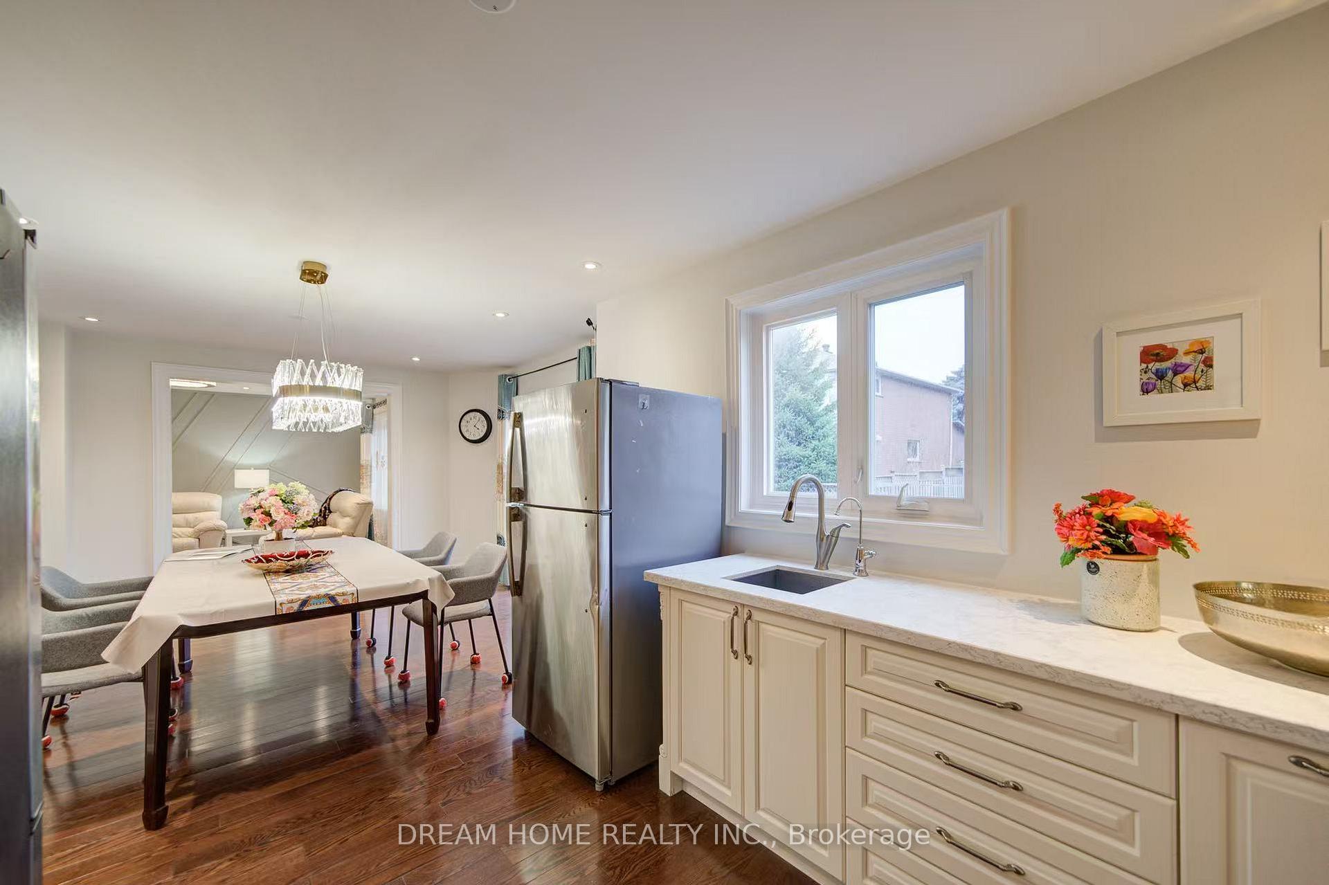Photo 24 of Unit Room B, 3 Moses Crescent, Markham, Cachet — HOMEH