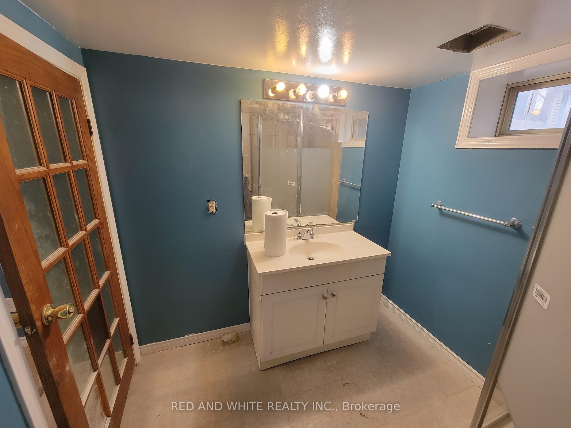 Photo 6 of 120 Lancaster Street W, Kitchener — HOMEH