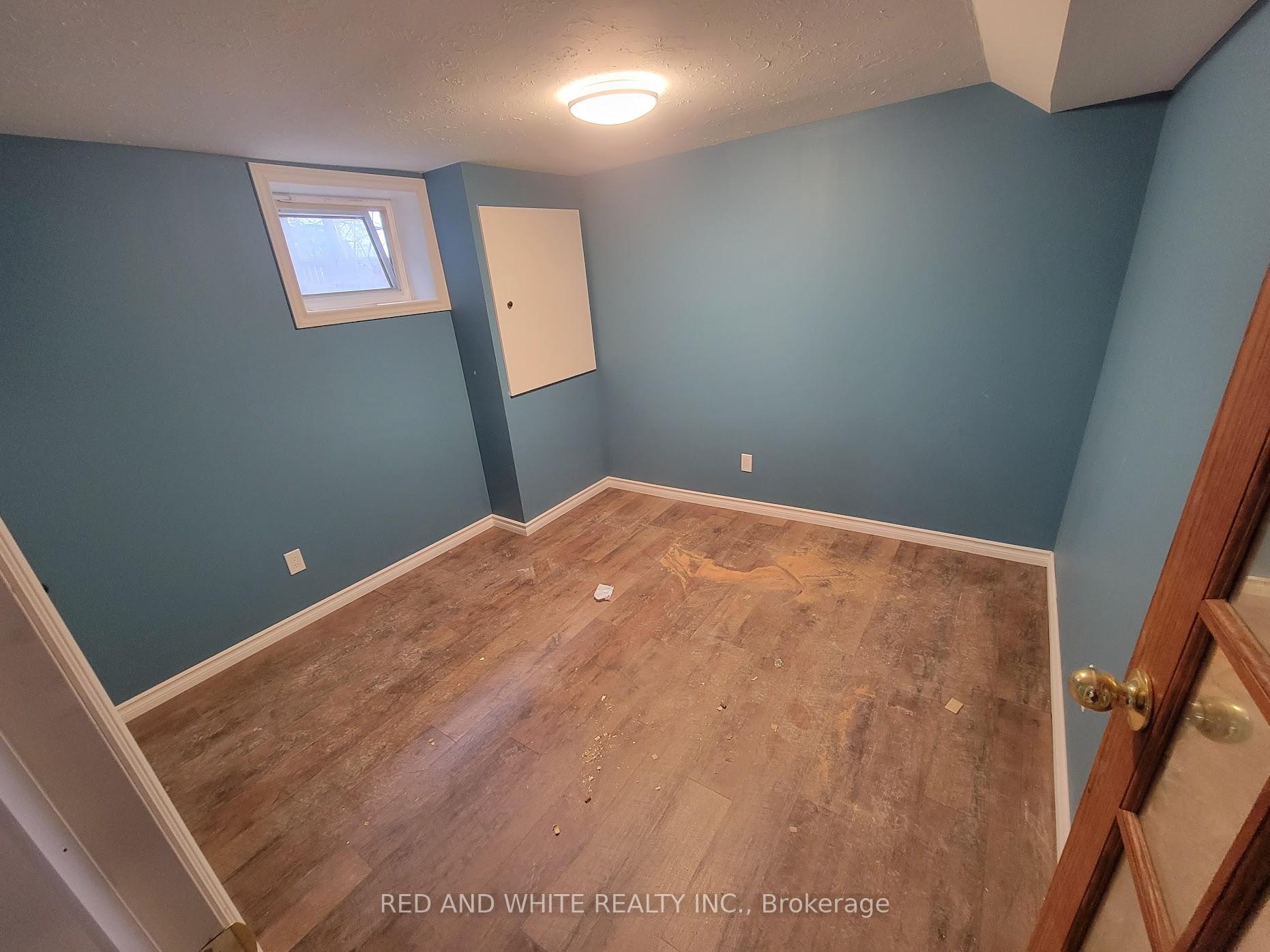 Photo 7 of 120 Lancaster Street W, Kitchener — HOMEH