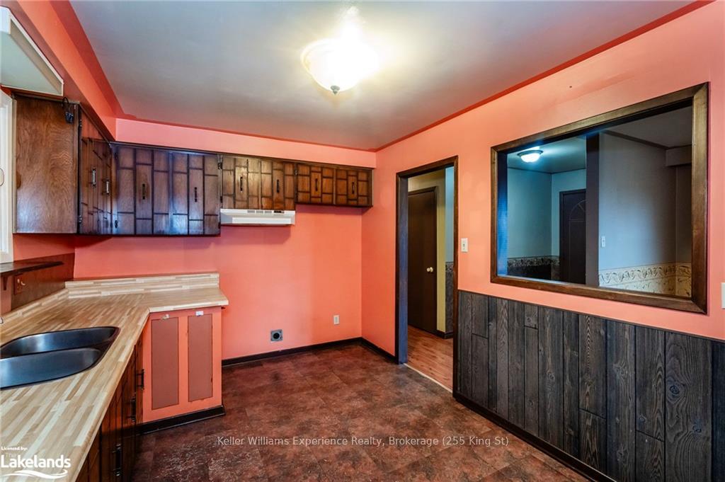 Photo 6 of 1013 Glen Bogie Crescent, Midland — HOMEH
