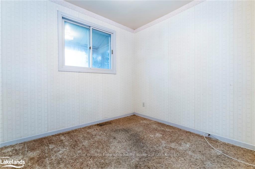 Photo 16 of 1013 Glen Bogie Crescent, Midland — HOMEH