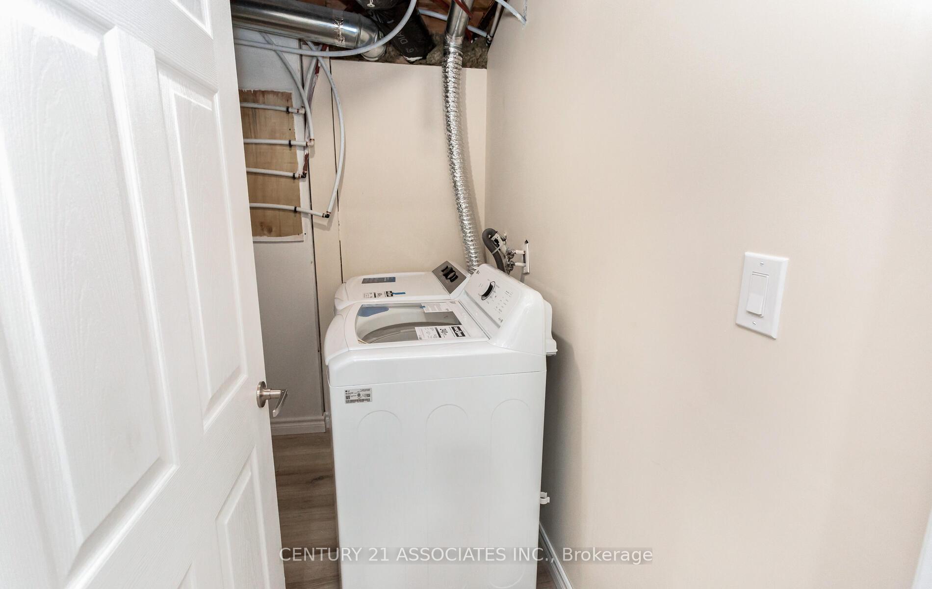 Photo 5 of Unit Basement, 261 Gleave Terrace, Milton, Harrison — HOMEH
