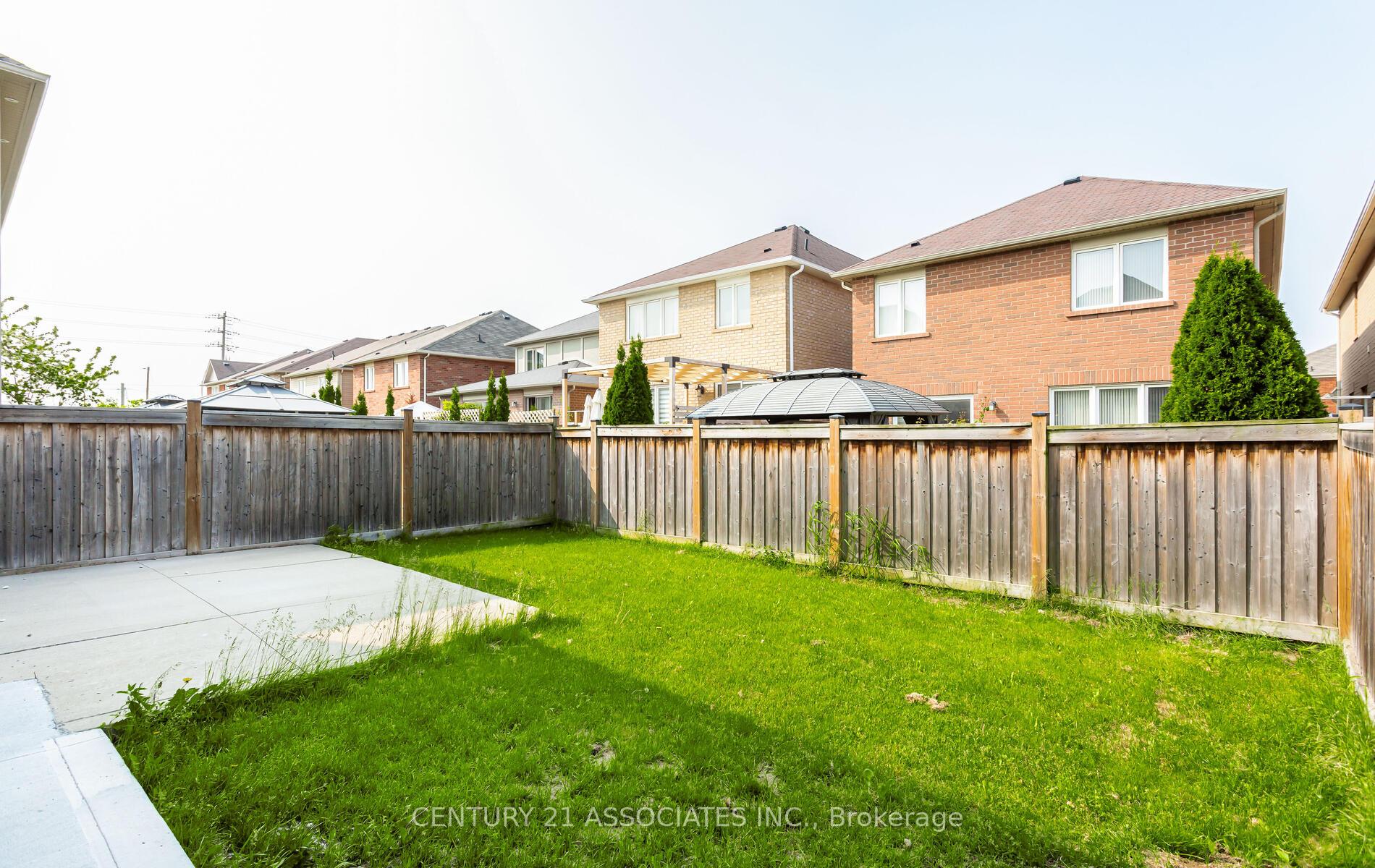Photo 26 of Unit Basement, 261 Gleave Terrace, Milton, Harrison — HOMEH