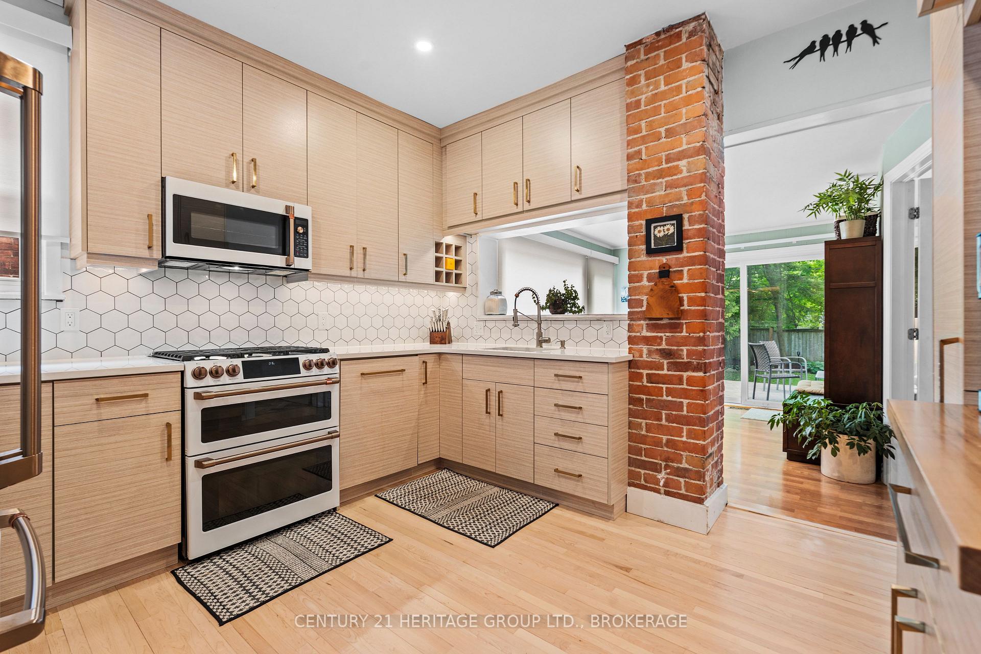 Photo 16 of 292 Victoria Street, Kingston, Central City East — HOMEH