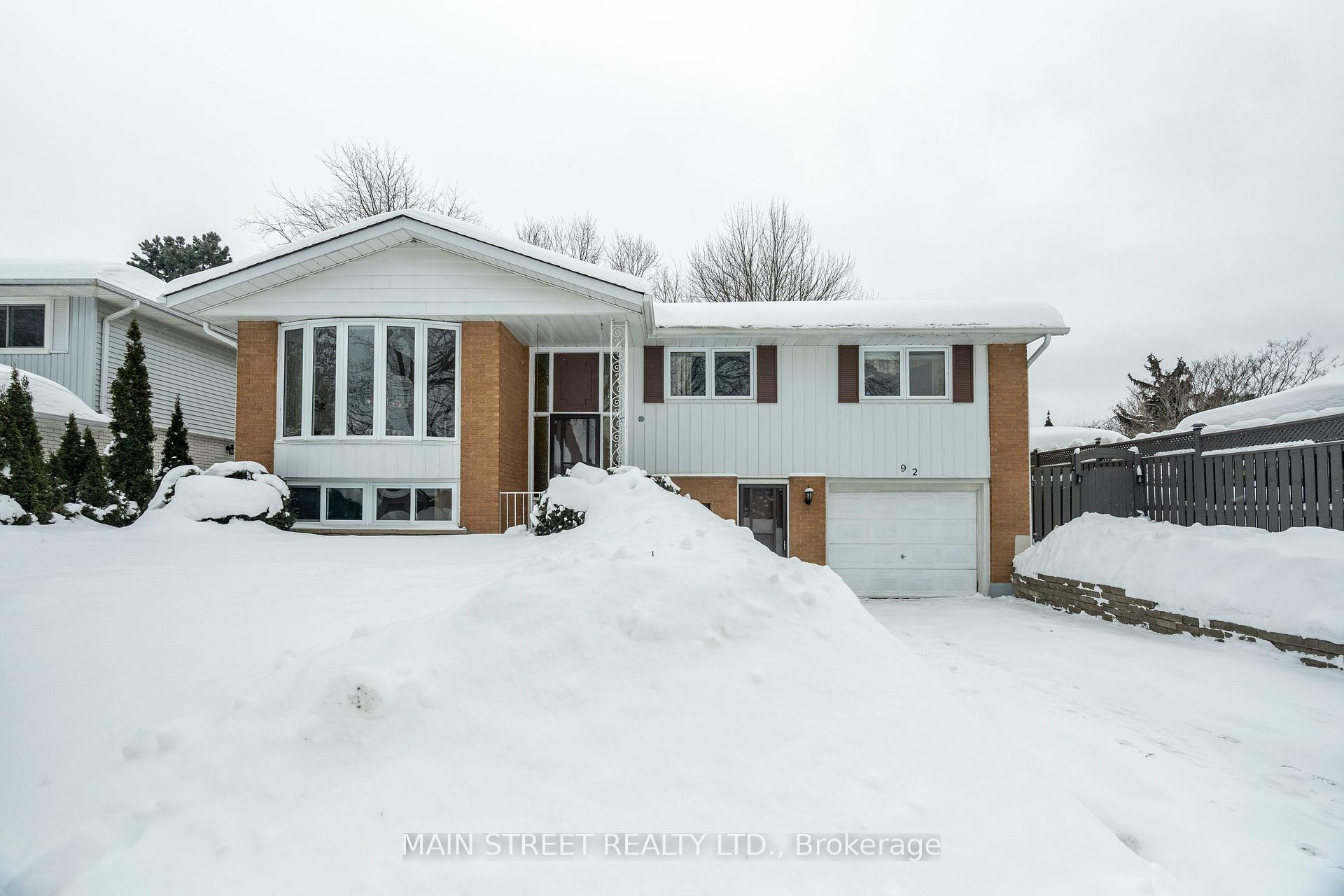 Front of 92 Queenston Crescent
