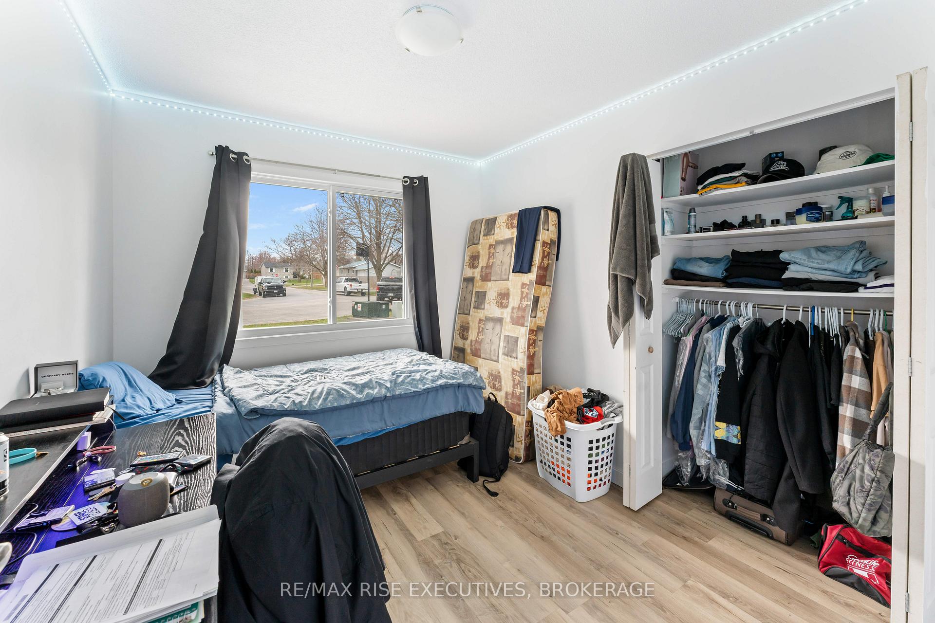 Photo 13 of 16 Limeridge Drive, Kingston, Kingston East (Incl Barret Crt) — HOMEH