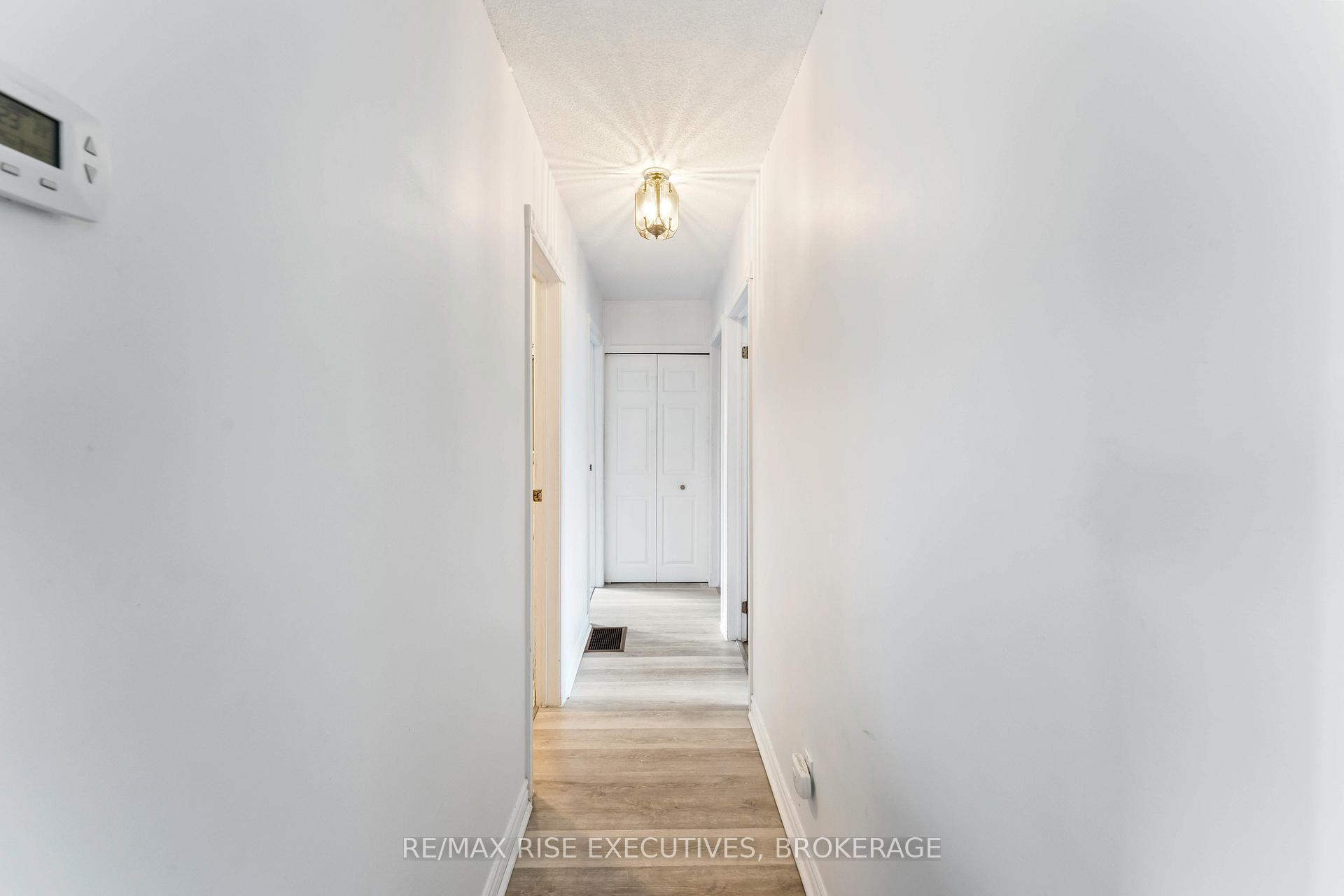 Photo 18 of 16 Limeridge Drive, Kingston, Kingston East (Incl Barret Crt) — HOMEH