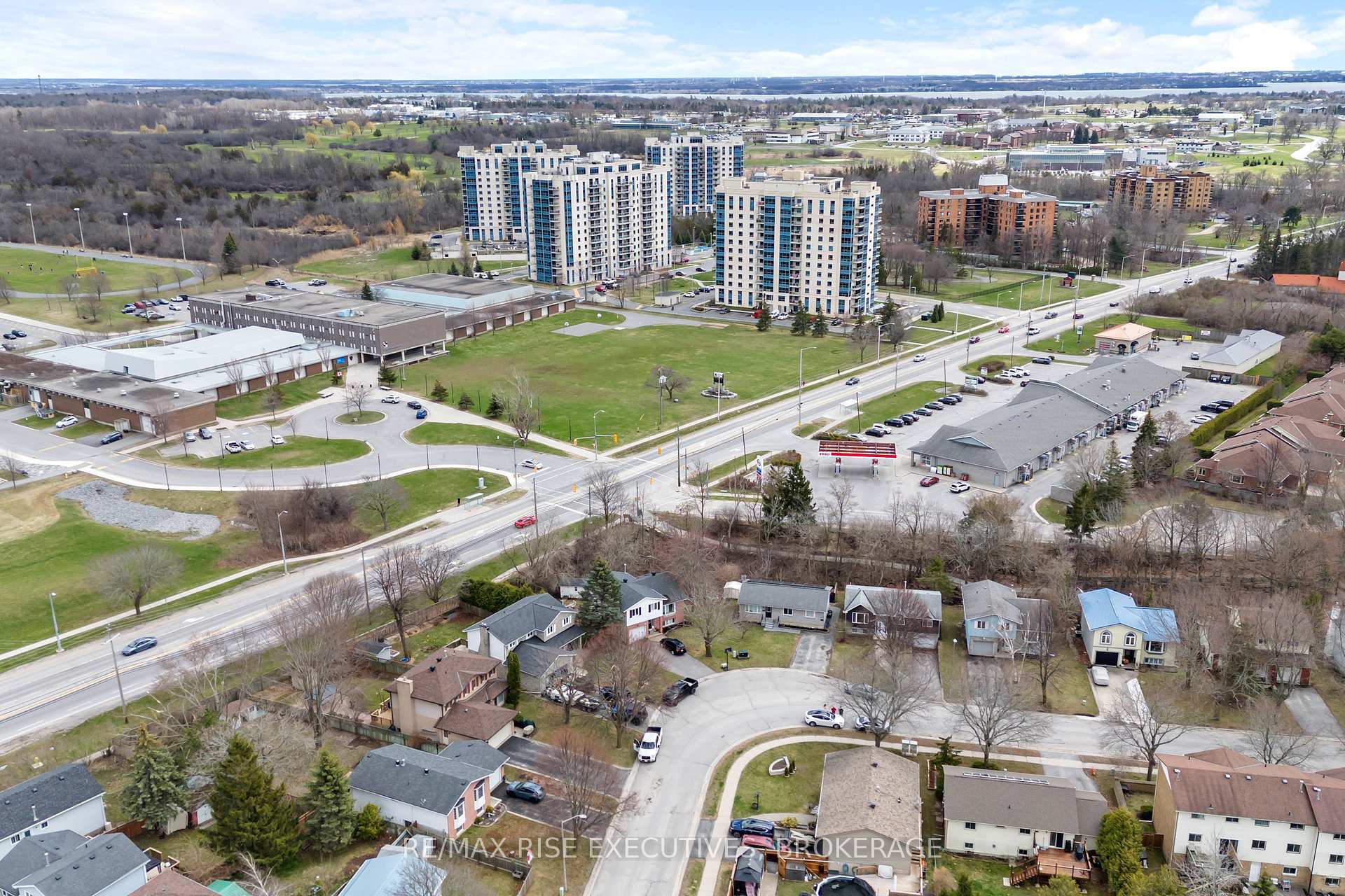 Photo 29 of 16 Limeridge Drive, Kingston, Kingston East (Incl Barret Crt) — HOMEH