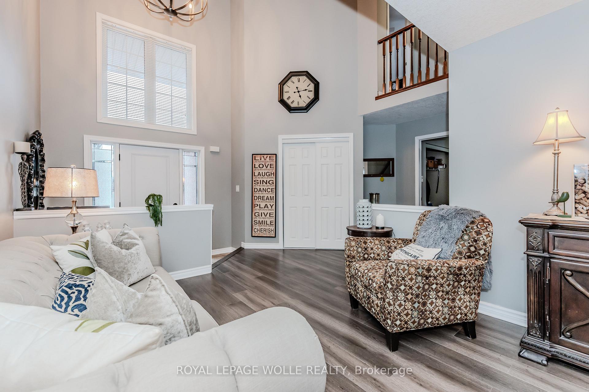 Photo 7 of 618 Doon Drive S, Kitchener — HOMEH