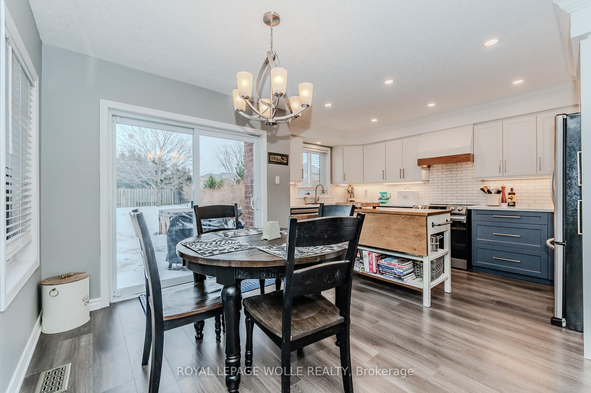 Photo 13 of 618 Doon Drive S, Kitchener — HOMEH