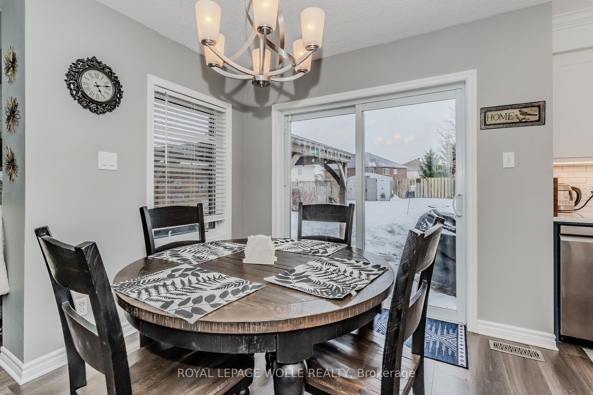 Photo 14 of 618 Doon Drive S, Kitchener — HOMEH