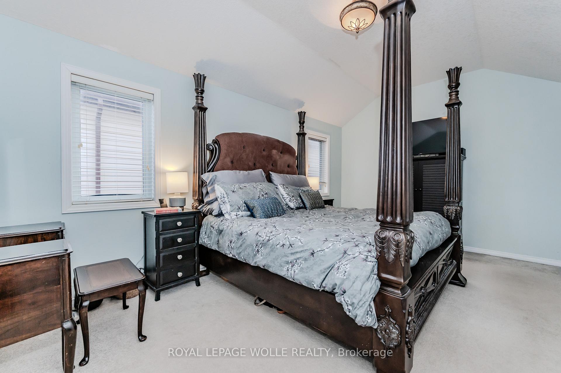 Photo 26 of 618 Doon Drive S, Kitchener — HOMEH