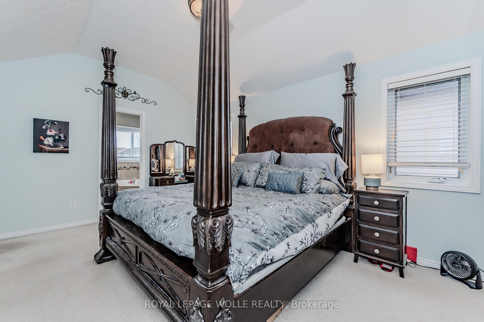 Photo 27 of 618 Doon Drive S, Kitchener — HOMEH