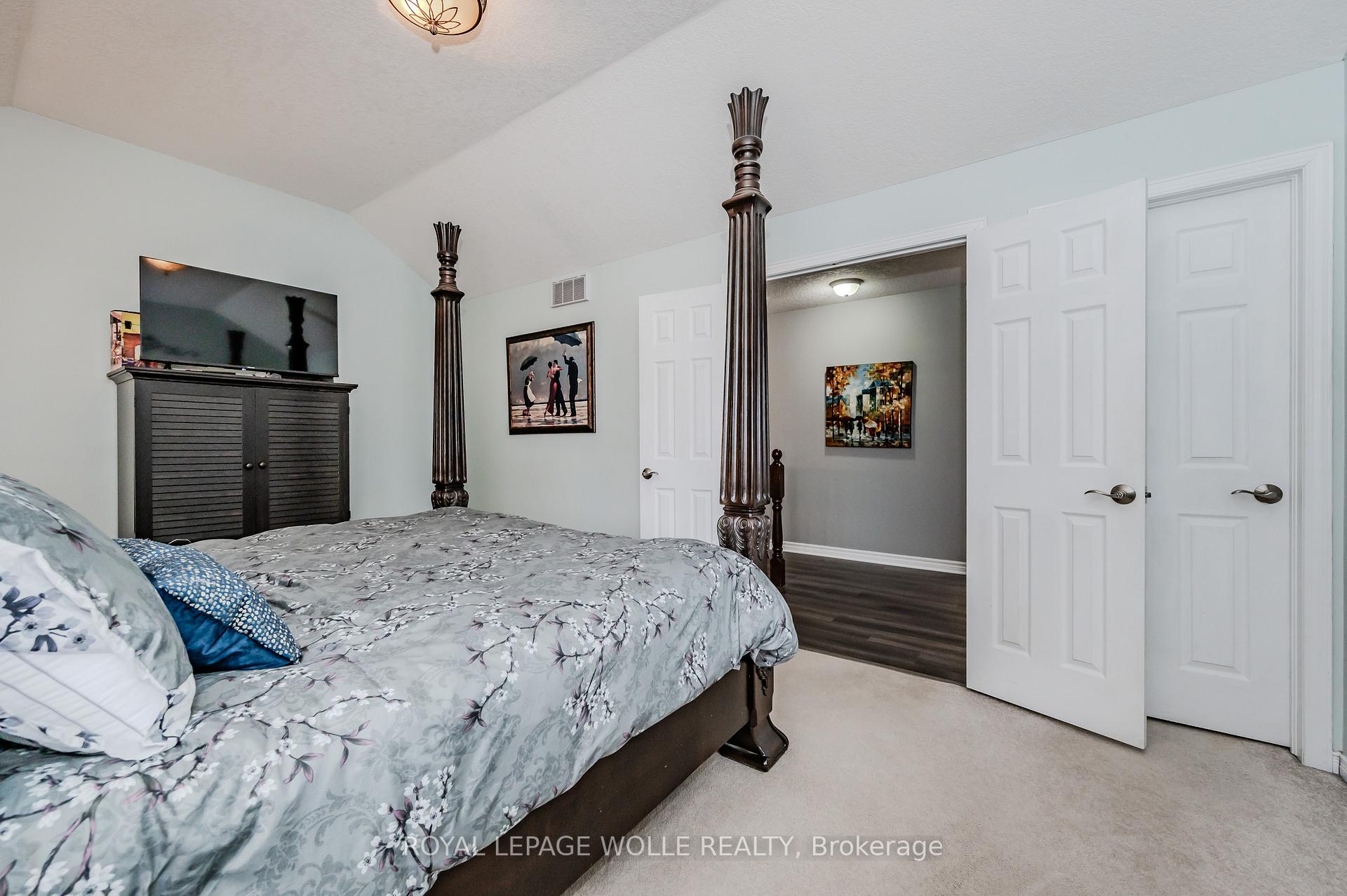 Photo 28 of 618 Doon Drive S, Kitchener — HOMEH
