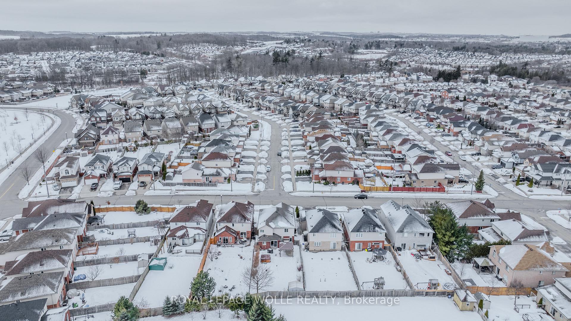 Photo 45 of 618 Doon Drive S, Kitchener — HOMEH