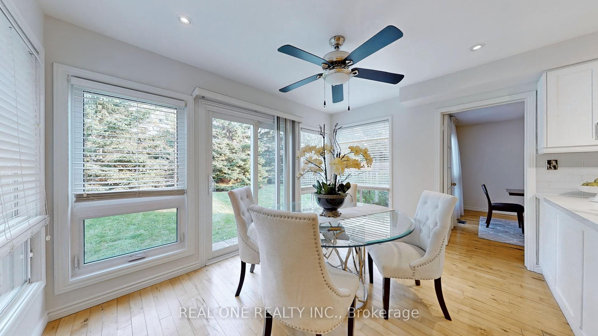 Photo 13 of 35 Aitken Circle, Markham, Unionville — HOMEH