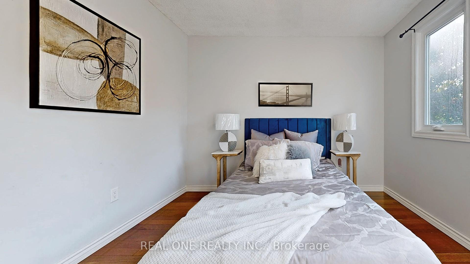 Photo 23 of 35 Aitken Circle, Markham, Unionville — HOMEH