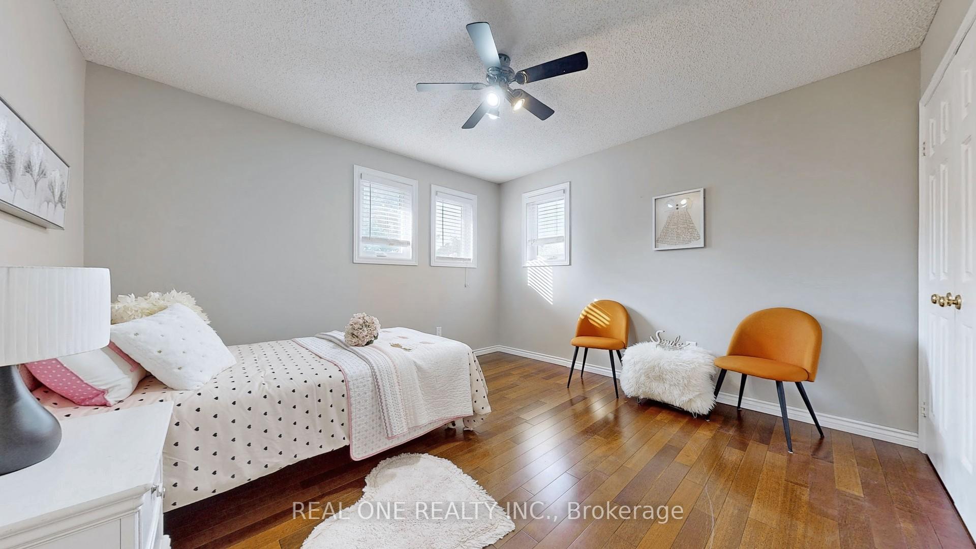 Photo 24 of 35 Aitken Circle, Markham, Unionville — HOMEH