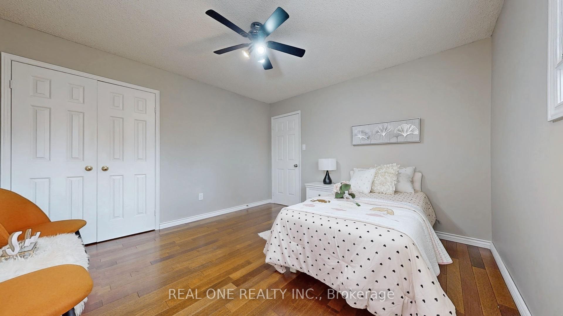 Photo 25 of 35 Aitken Circle, Markham, Unionville — HOMEH