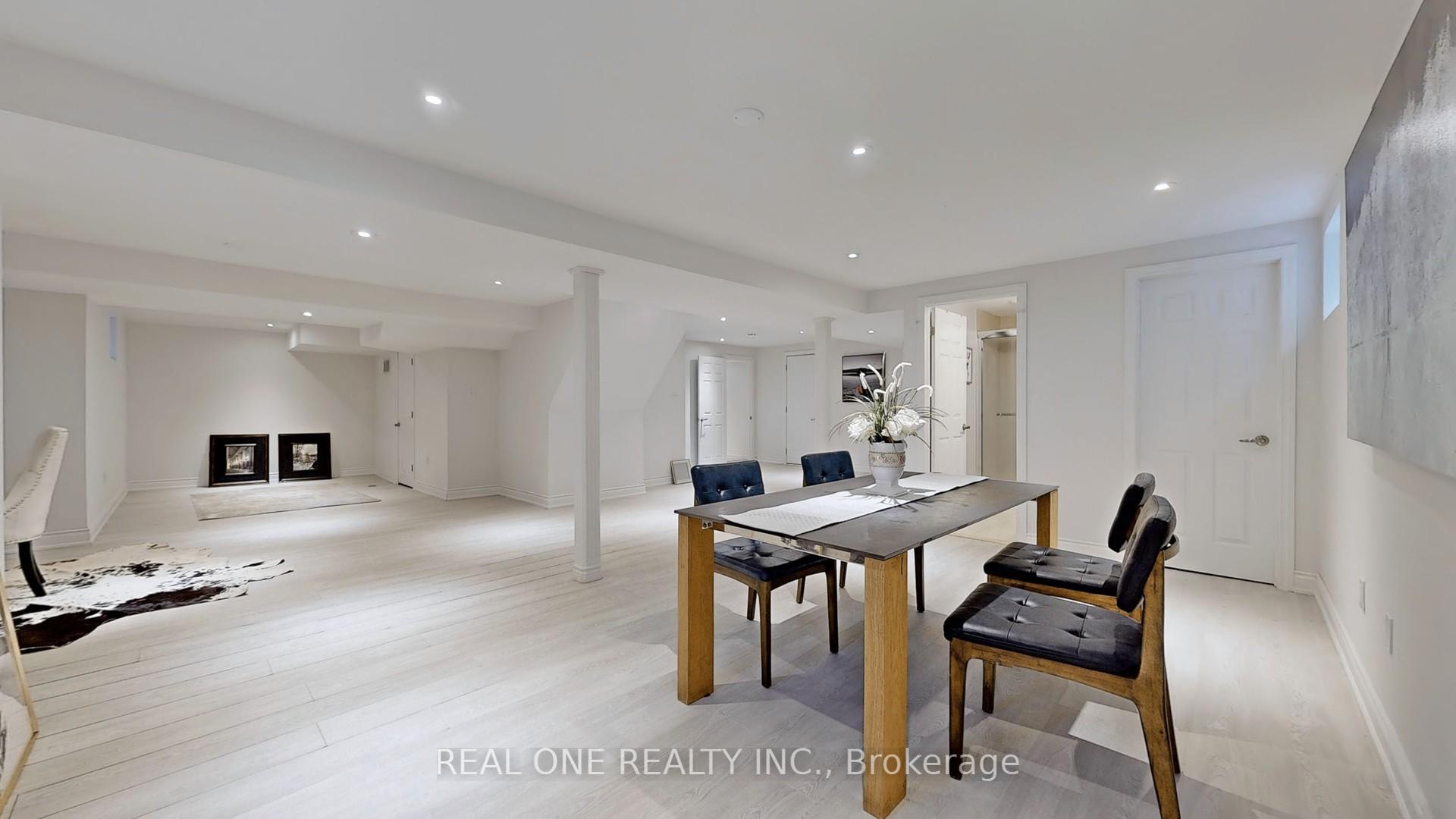 Photo 32 of 35 Aitken Circle, Markham, Unionville — HOMEH