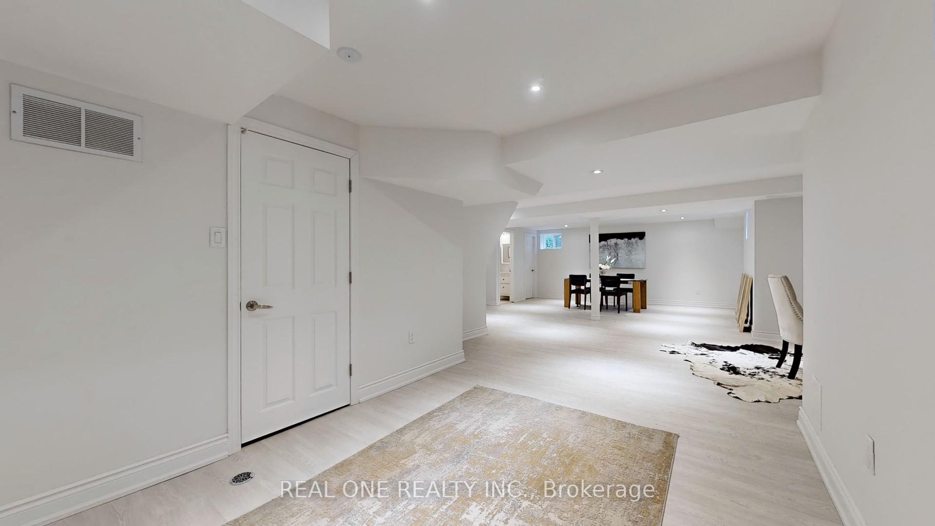 Photo 34 of 35 Aitken Circle, Markham, Unionville — HOMEH