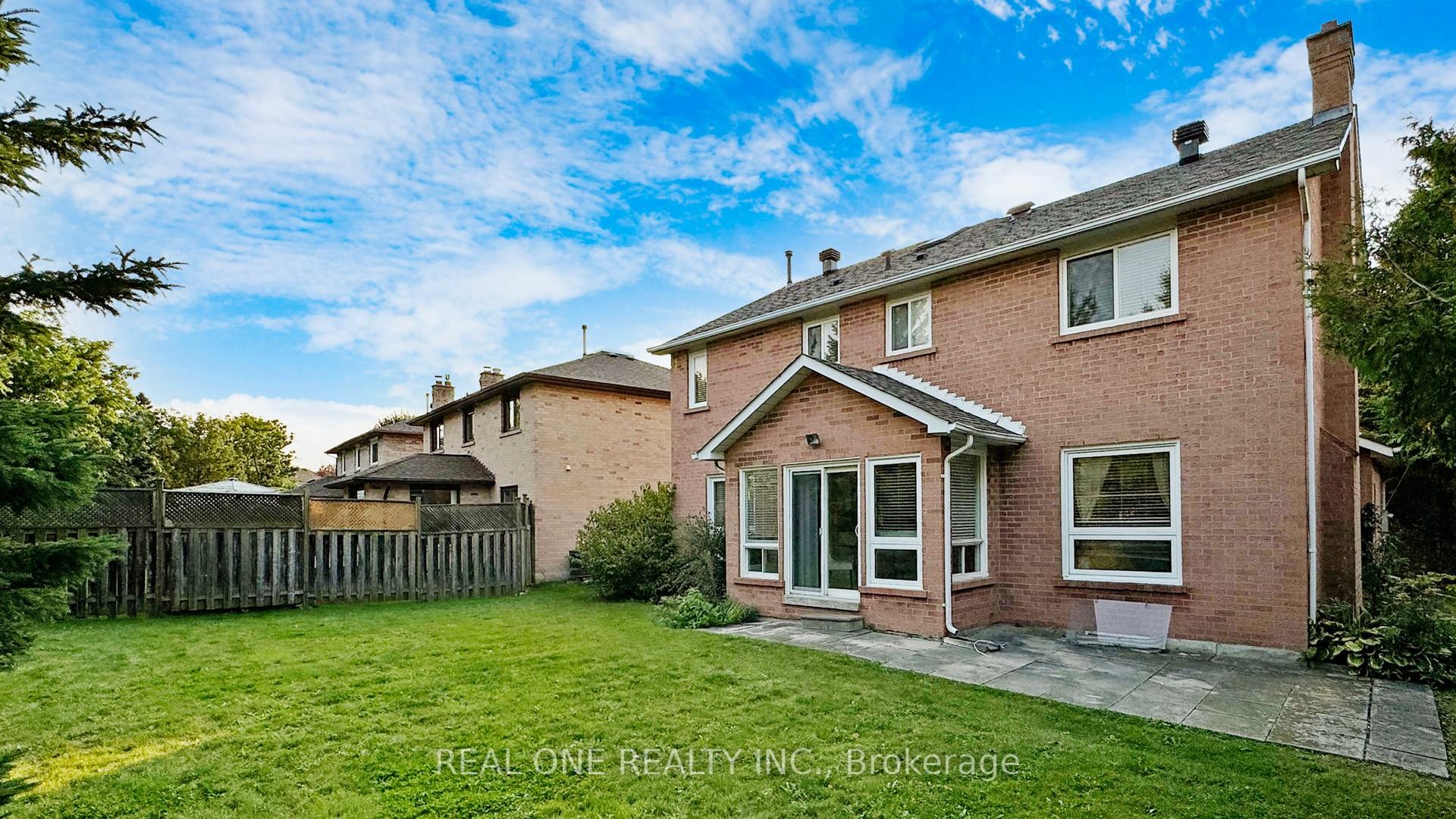 Photo 38 of 35 Aitken Circle, Markham, Unionville — HOMEH
