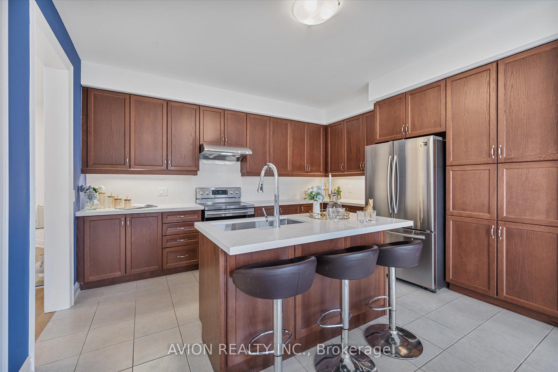 Photo 10 of 264 Belmore Court, Milton, Ford — HOMEH