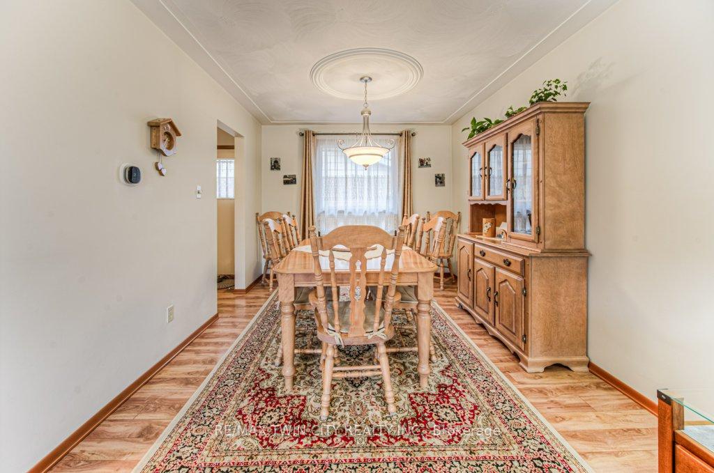Photo 12 of 45 Nipigon Street, Kitchener — HOMEH