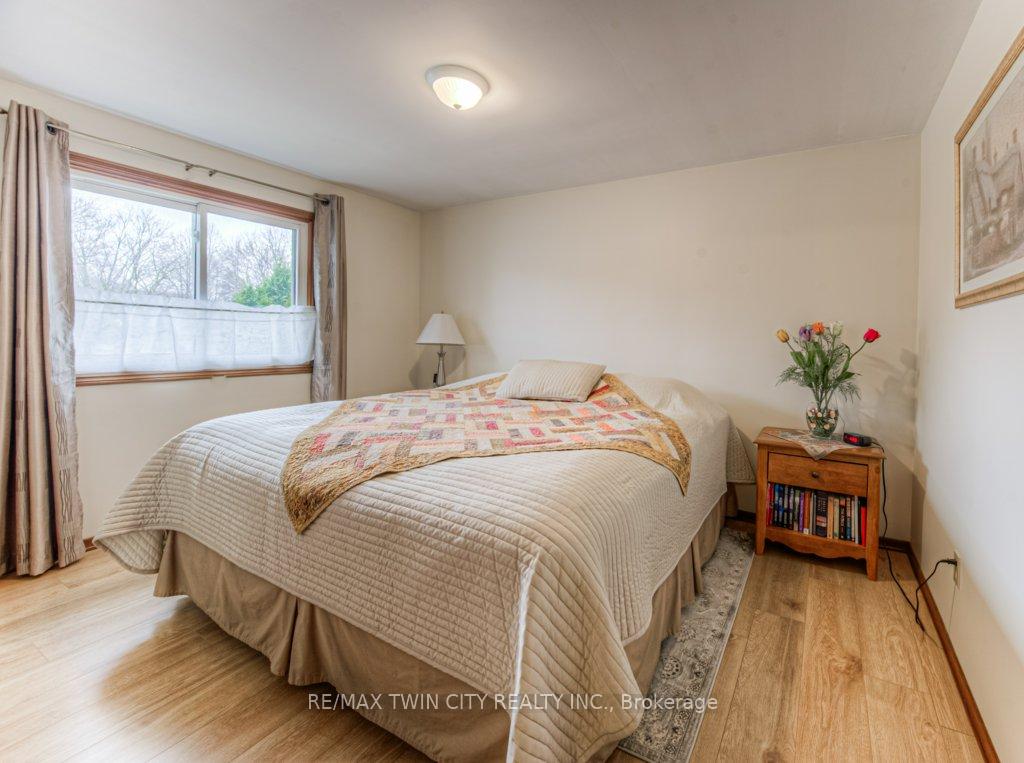 Photo 20 of 45 Nipigon Street, Kitchener — HOMEH