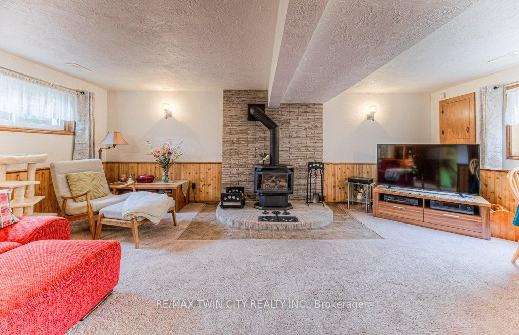 Photo 26 of 45 Nipigon Street, Kitchener — HOMEH
